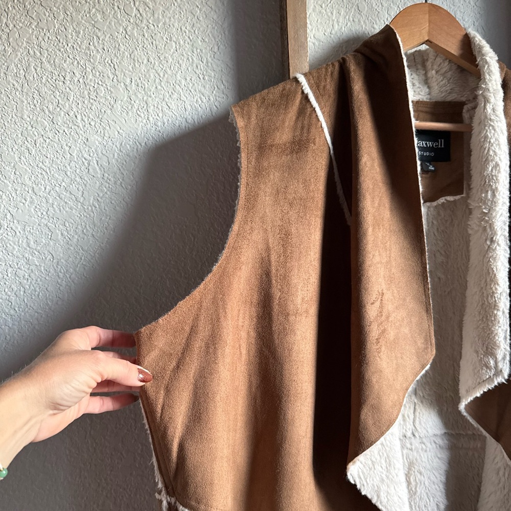 Maxwell Studio Fleece Lined Faux Sheepskin Fly Away Vest sz: 2X - Picture 3 of 8